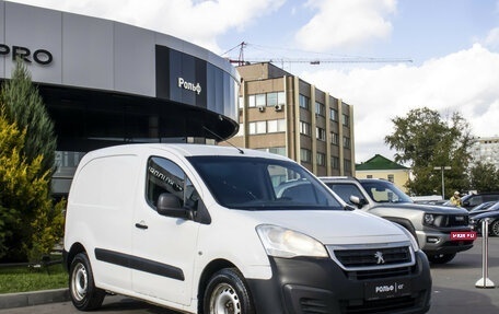 Peugeot Partner II рестайлинг 2, 2016 год, 755 000 рублей, 2 фотография