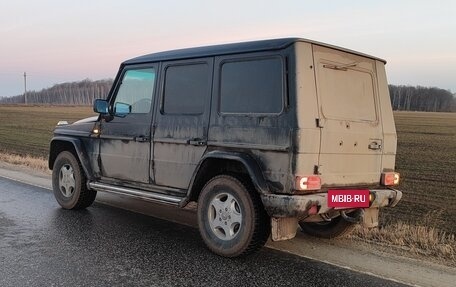 Mercedes-Benz G-Класс W463 рестайлинг _ii, 1997 год, 1 200 000 рублей, 3 фотография