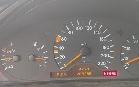 Mercedes-Benz G-Класс W463 рестайлинг _ii, 1997 год, 1 200 000 рублей, 2 фотография