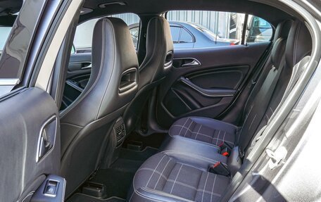 Mercedes-Benz GLA, 2014 год, 1 850 000 рублей, 11 фотография