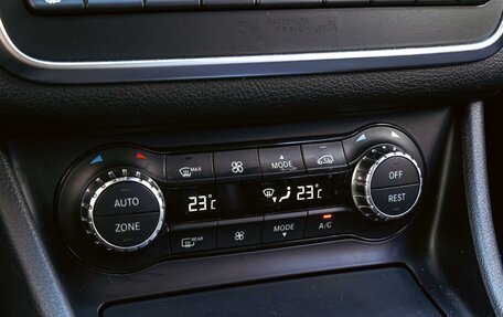 Mercedes-Benz GLA, 2014 год, 1 850 000 рублей, 13 фотография