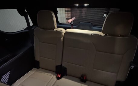Chevrolet Tahoe IV, 2022 год, 8 200 000 рублей, 14 фотография