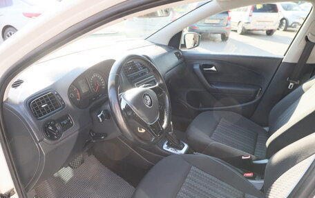 Volkswagen Polo VI (EU Market), 2016 год, 1 126 780 рублей, 14 фотография