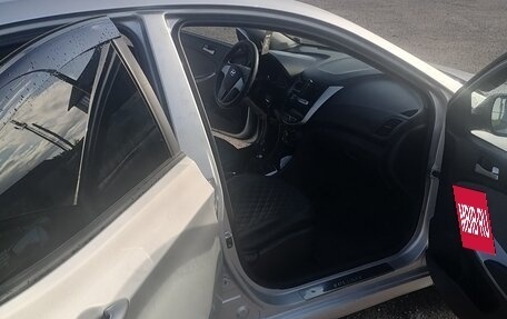Hyundai Solaris II рестайлинг, 2014 год, 750 000 рублей, 8 фотография