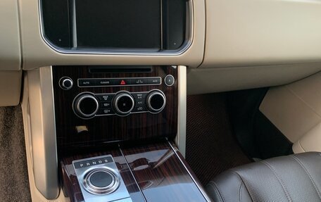 Land Rover Range Rover IV рестайлинг, 2014 год, 3 800 000 рублей, 10 фотография