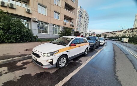 KIA cee'd III, 2019 год, 880 000 рублей, 3 фотография