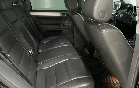 Volkswagen Touareg III, 2005 год, 1 030 000 рублей, 16 фотография