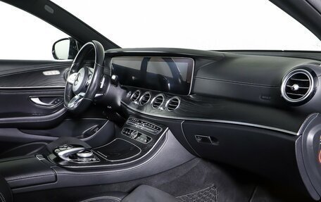 Mercedes-Benz E-Класс, 2019 год, 2 990 000 рублей, 6 фотография