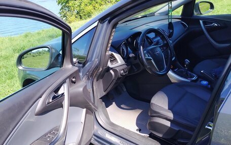 Opel Astra J, 2013 год, 1 050 000 рублей, 12 фотография