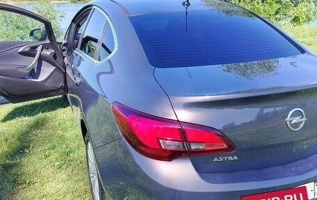 Opel Astra J, 2013 год, 1 050 000 рублей, 11 фотография