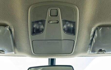 Toyota Urban Cruiser, 2024 год, 2 000 000 рублей, 15 фотография
