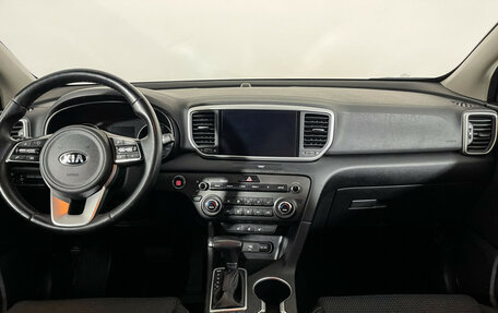 KIA Sportage IV рестайлинг, 2021 год, 2 247 000 рублей, 12 фотография