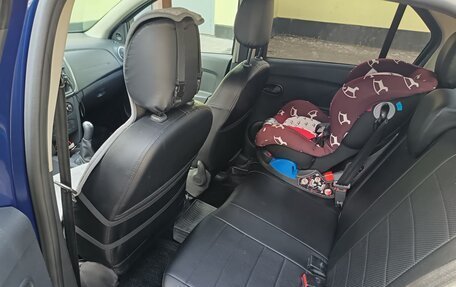 Renault Logan II, 2018 год, 870 000 рублей, 6 фотография