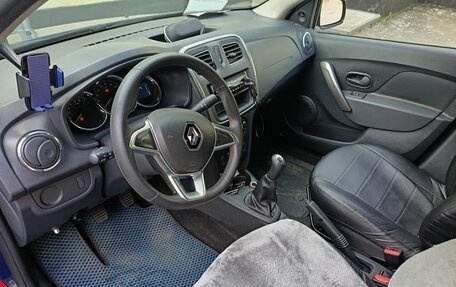 Renault Logan II, 2018 год, 870 000 рублей, 5 фотография