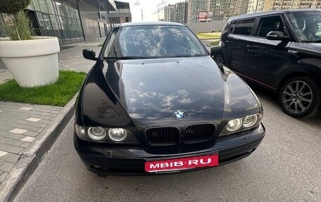 BMW 5 серия, 2002 год, 580 000 рублей, 1 фотография