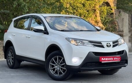 Toyota RAV4, 2013 год, 1 695 000 рублей, 3 фотография