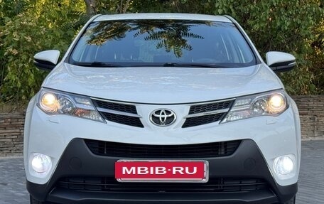 Toyota RAV4, 2013 год, 1 695 000 рублей, 2 фотография