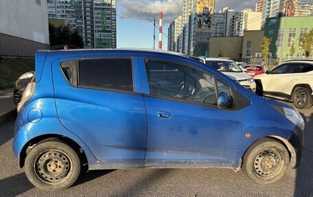 Chevrolet Spark III, 2011 год, 413 000 рублей, 2 фотография