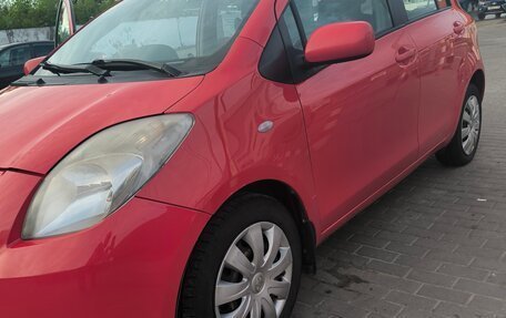 Toyota Yaris III рестайлинг, 2008 год, 600 000 рублей, 11 фотография