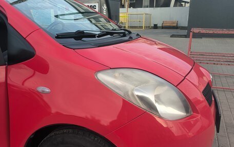 Toyota Yaris III рестайлинг, 2008 год, 600 000 рублей, 12 фотография