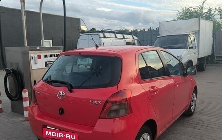 Toyota Yaris III рестайлинг, 2008 год, 600 000 рублей, 16 фотография