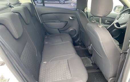 Renault Logan II, 2015 год, 690 000 рублей, 11 фотография
