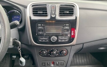 Renault Logan II, 2015 год, 690 000 рублей, 13 фотография