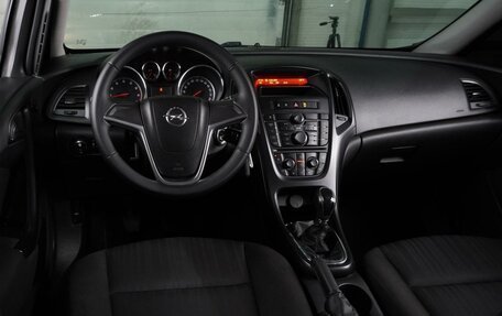 Opel Astra J, 2011 год, 599 000 рублей, 6 фотография