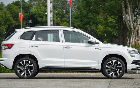 Skoda Karoq I, 2025 год, 2 100 060 рублей, 8 фотография