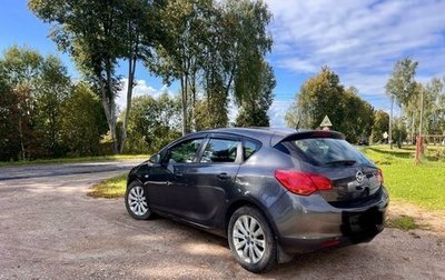 Opel Astra J, 2011 год, 690 000 рублей, 1 фотография