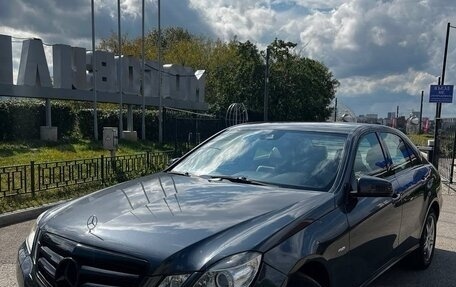 Mercedes-Benz E-Класс, 2011 год, 1 150 000 рублей, 1 фотография