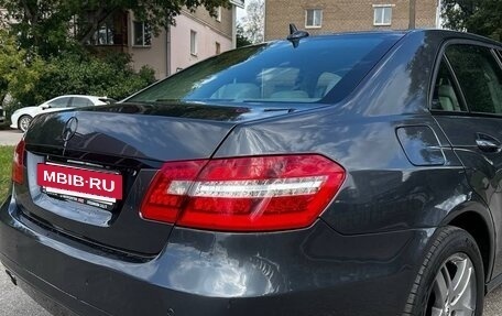 Mercedes-Benz E-Класс, 2011 год, 1 150 000 рублей, 9 фотография