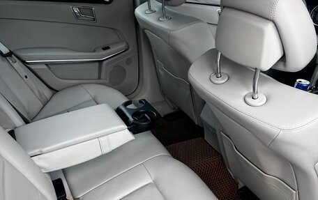Mercedes-Benz E-Класс, 2011 год, 1 150 000 рублей, 24 фотография