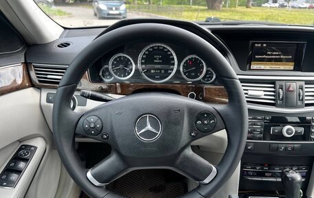 Mercedes-Benz E-Класс, 2011 год, 1 150 000 рублей, 30 фотография