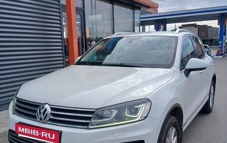 Volkswagen Touareg III, 2015 год, 2 680 000 рублей, 1 фотография