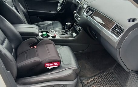 Volkswagen Touareg III, 2015 год, 2 680 000 рублей, 8 фотография