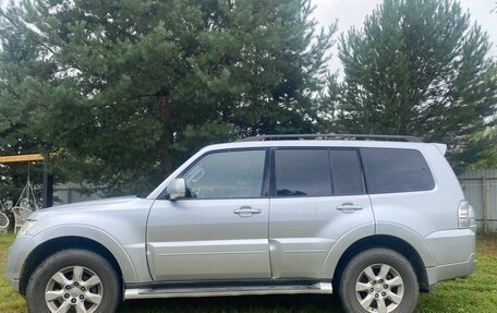Mitsubishi Pajero IV, 2011 год, 1 815 000 рублей, 7 фотография