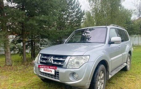 Mitsubishi Pajero IV, 2011 год, 1 815 000 рублей, 6 фотография