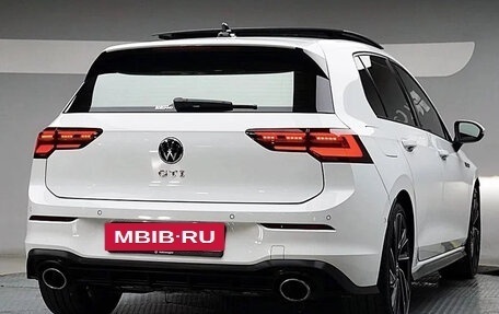 Volkswagen Golf VIII, 2022 год, 1 590 999 рублей, 3 фотография