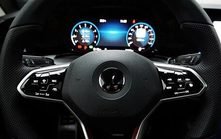 Volkswagen Golf VIII, 2022 год, 1 590 999 рублей, 8 фотография