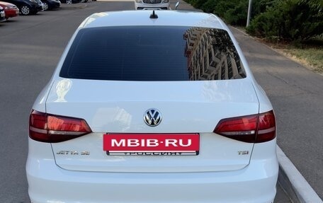 Volkswagen Jetta VI, 2016 год, 1 650 000 рублей, 4 фотография