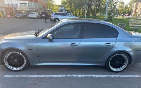 BMW 5 серия, 2006 год, 900 000 рублей, 12 фотография