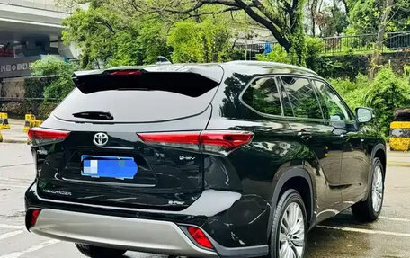 Toyota Highlander, 2022 год, 5 110 000 рублей, 5 фотография