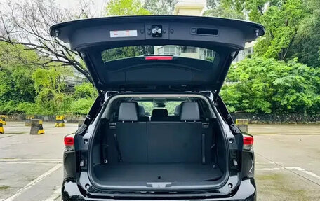 Toyota Highlander, 2022 год, 5 110 000 рублей, 20 фотография