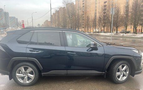 Toyota RAV4, 2019 год, 3 500 000 рублей, 13 фотография