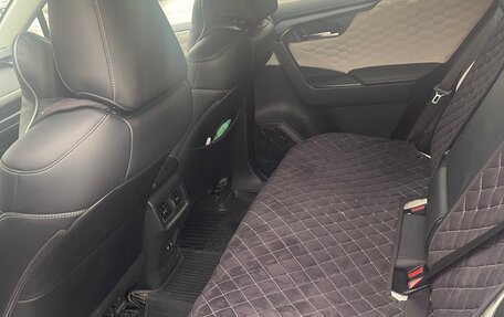 Toyota RAV4, 2019 год, 3 500 000 рублей, 8 фотография