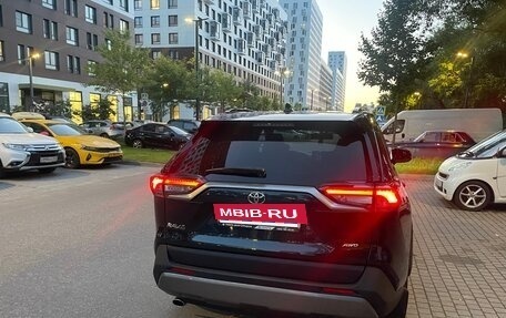 Toyota RAV4, 2019 год, 3 500 000 рублей, 2 фотография