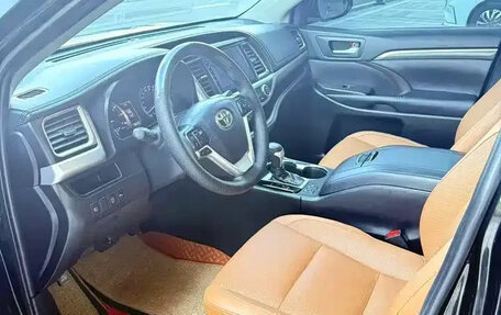 Toyota Highlander III, 2021 год, 2 890 000 рублей, 8 фотография