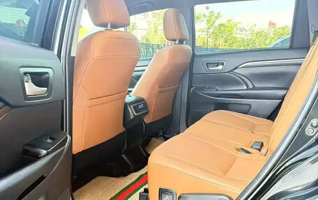 Toyota Highlander III, 2021 год, 2 890 000 рублей, 9 фотография