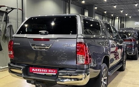 Toyota Hilux VIII, 2016 год, 3 250 000 рублей, 4 фотография